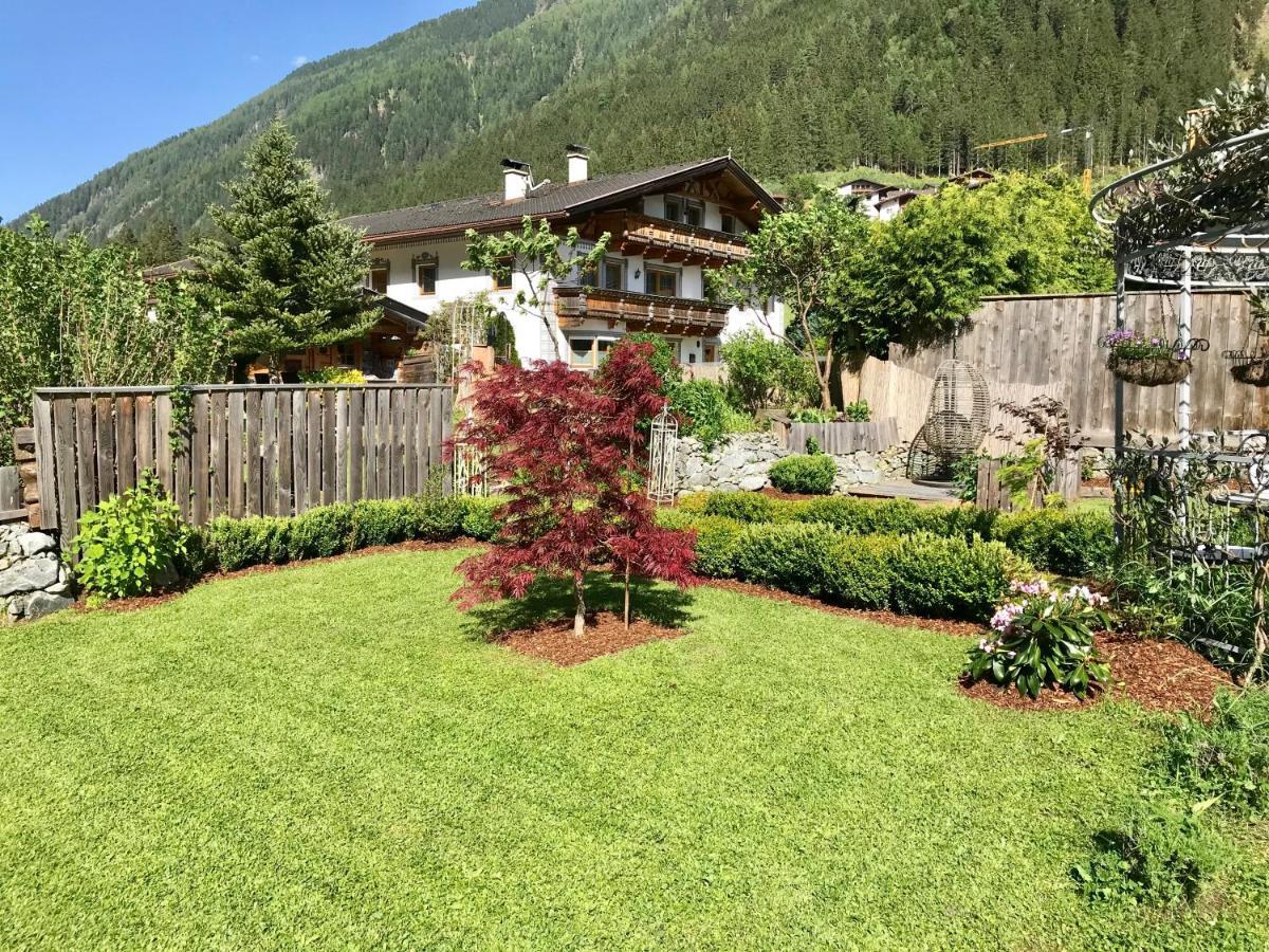 Apartments Schneiterhof - Der Frei-Raum Neustift im Stubaital Bagian luar foto