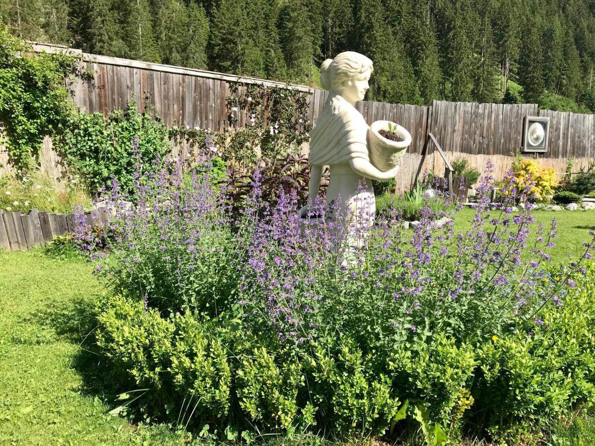 Apartments Schneiterhof - Der Frei-Raum Neustift im Stubaital Bagian luar foto