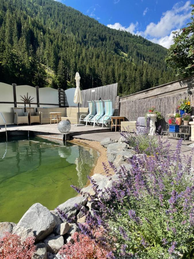 Apartments Schneiterhof - Der Frei-Raum Neustift im Stubaital Bagian luar foto